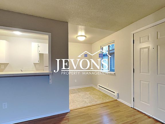 5th image of 14417 Union Ave SW APT B