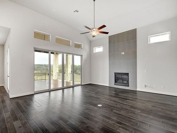 5th image of 269 Hazelnut Ct