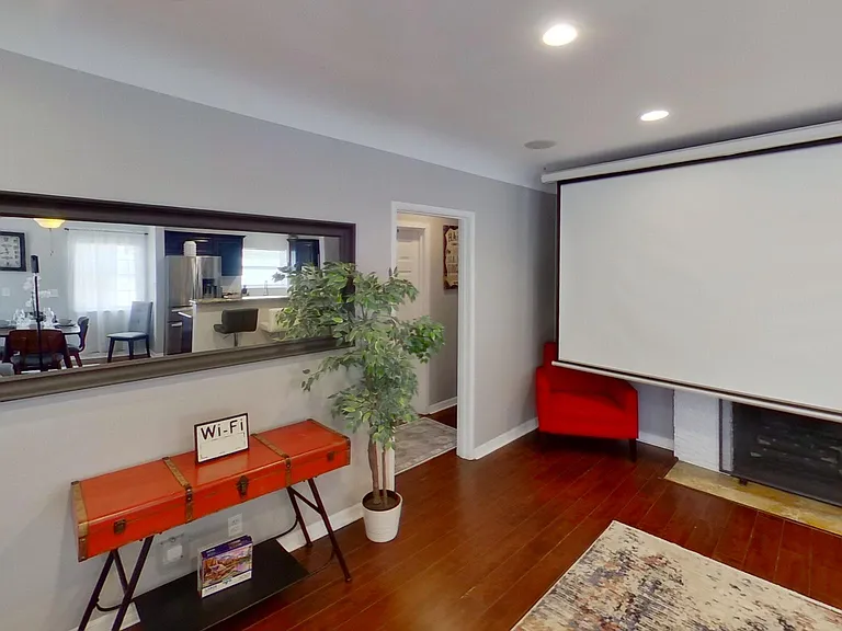 10809 Hartsook St #F — Photo 48