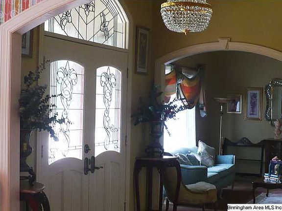 4th image of 649 Wisteria Way