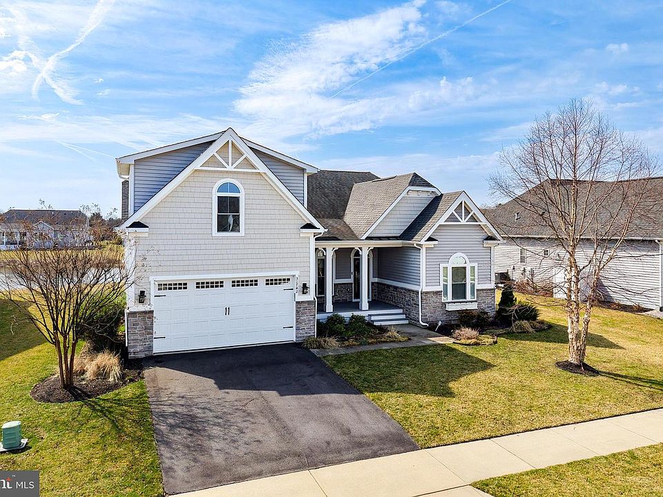 1st image of 31742 Carmine Dr