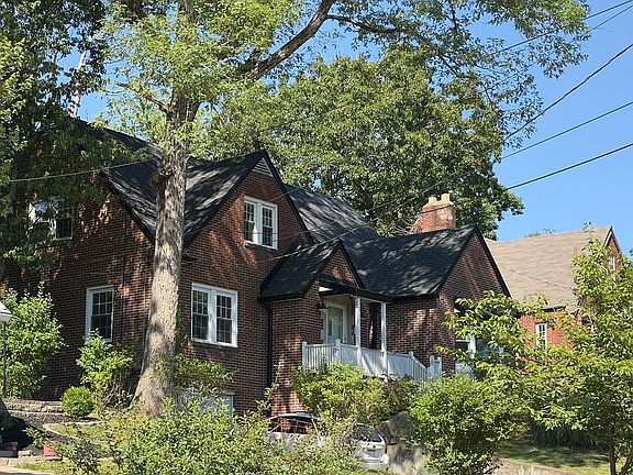 4th image of 1725 Massey Cir