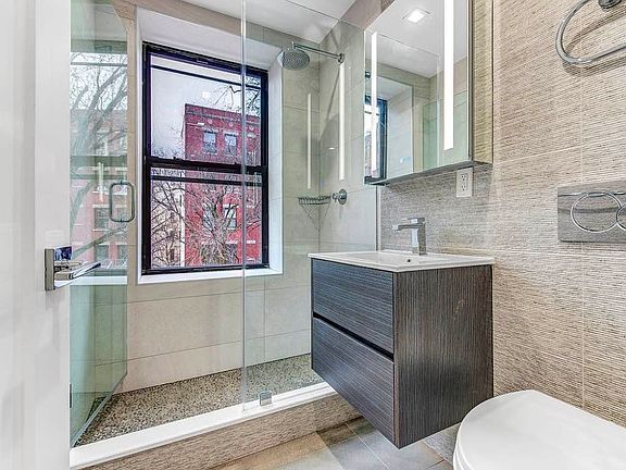 2nd image of 303 E 4th St APT 2B