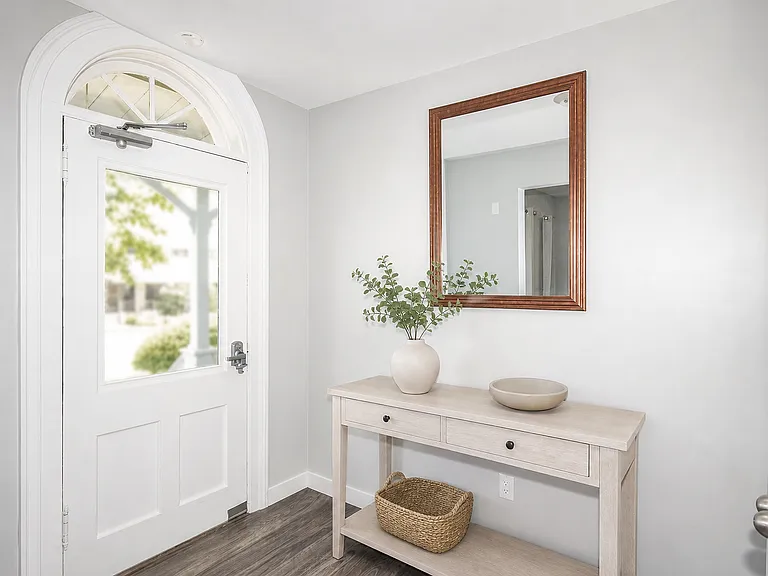 260 Riverside Ave #6 — Photo 6