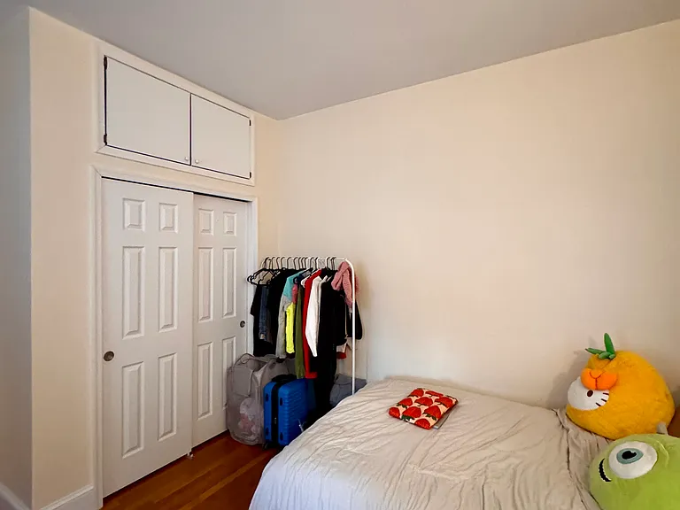 416 22nd St #5 — Photo 11