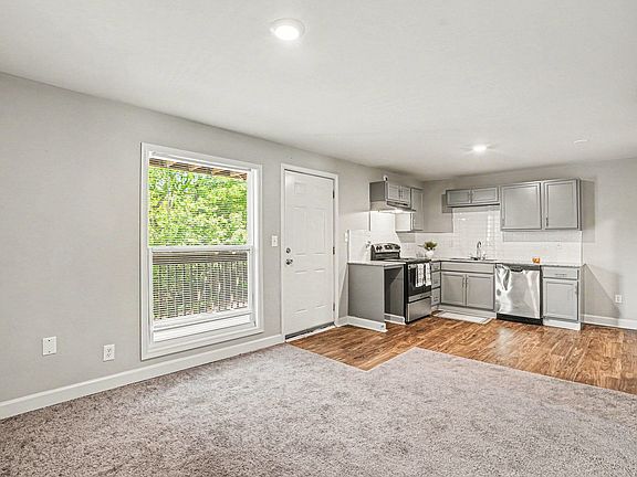 2nd image of 414 Hillside Dr #24