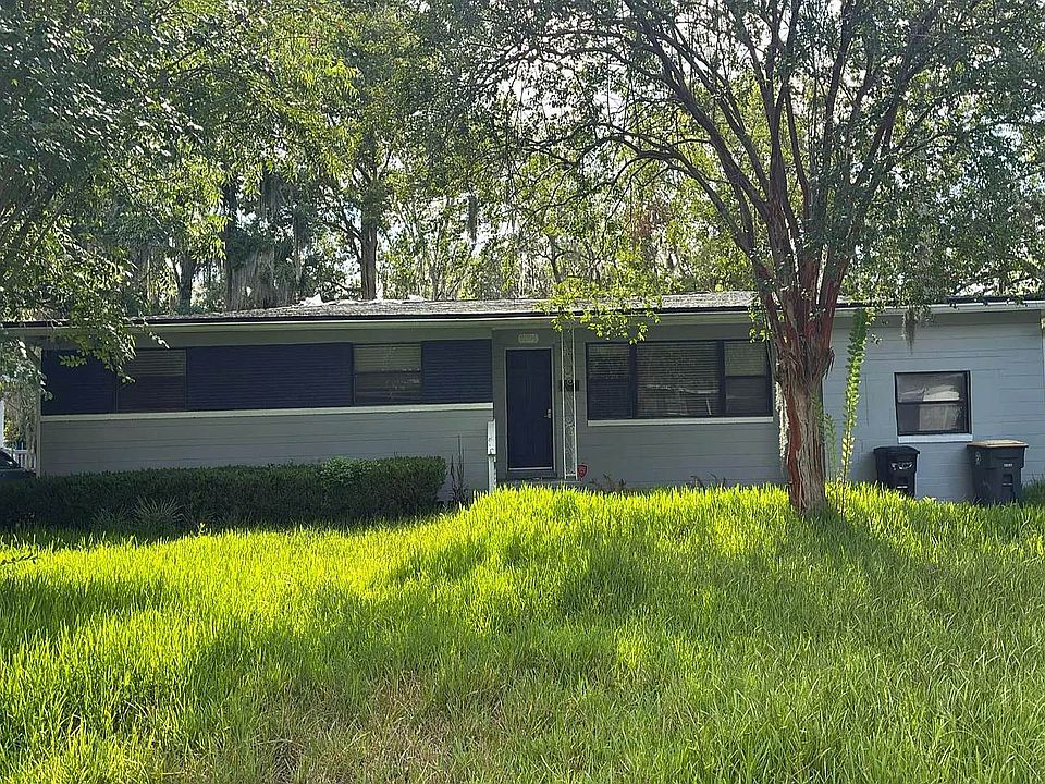 1st image of 2204 Nathan Dr W