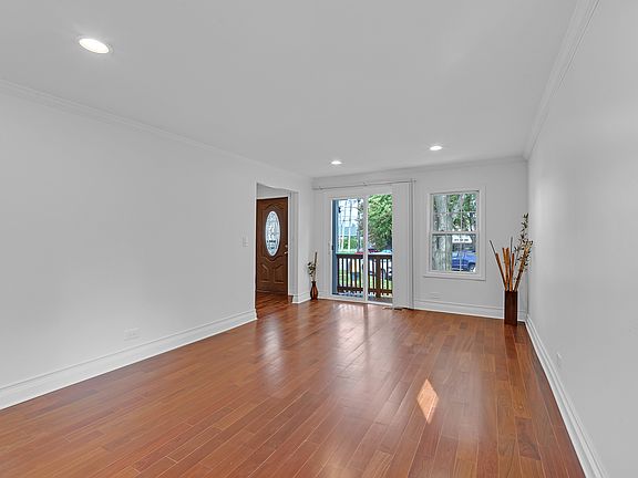 4th image of 1407 W Fuller St
