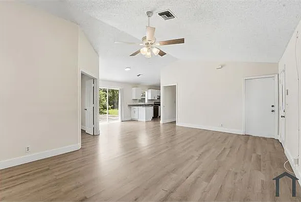 17958 Orange Grove Blvd — Photo 5