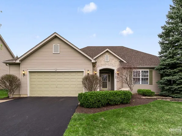 2132 James Leigh Dr, Aurora, IL 60503