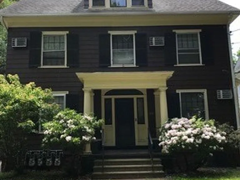 180 Edwards St — Photo 14