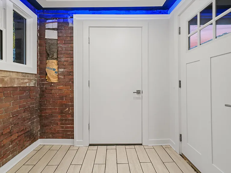 2203 W Giddings St #G — Photo 14