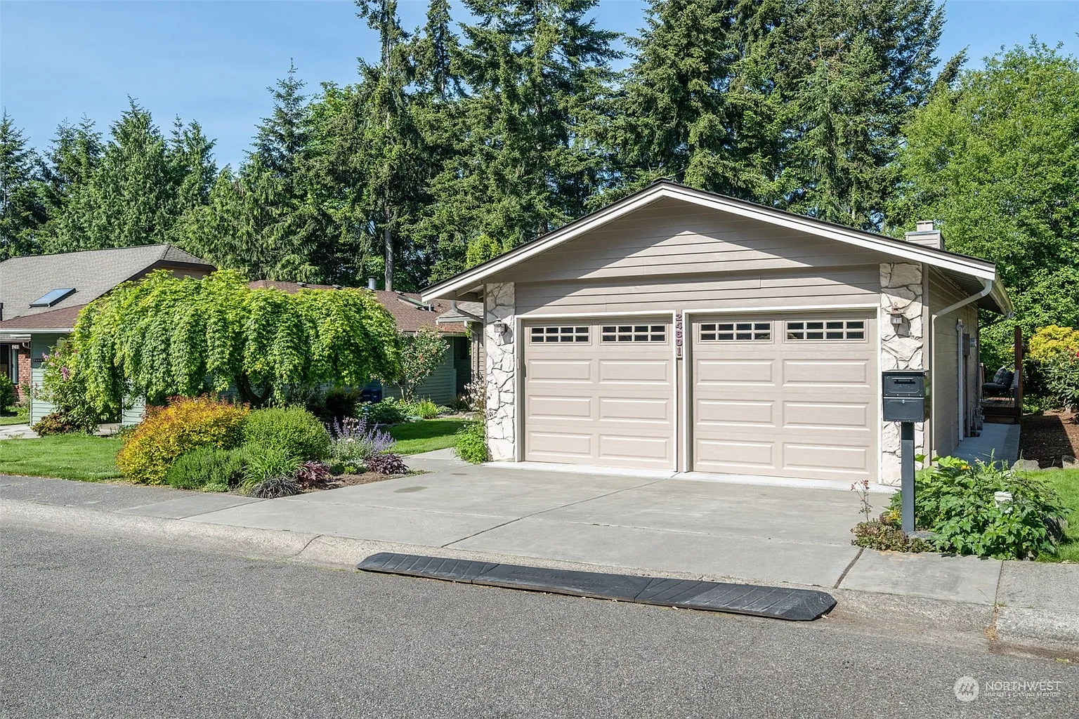 24601 13th Avenue S photo 1