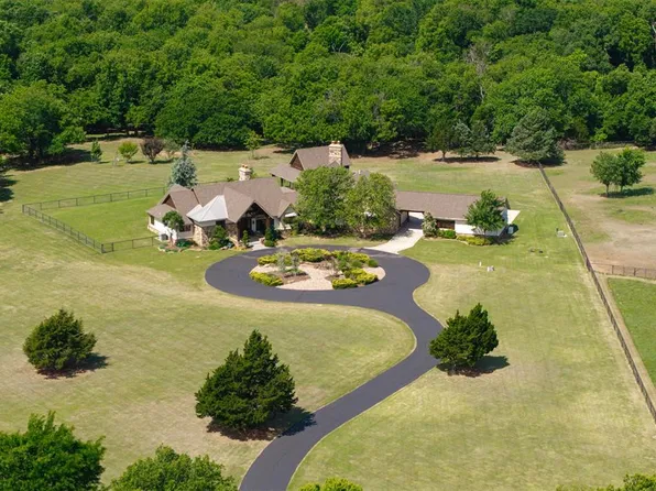 3150 W Waterloo Rd, Edmond, OK 73025
