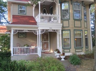 702 Farr Ct, Eau Claire, WI 54701