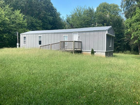 2nd image of 706 Walker Rd