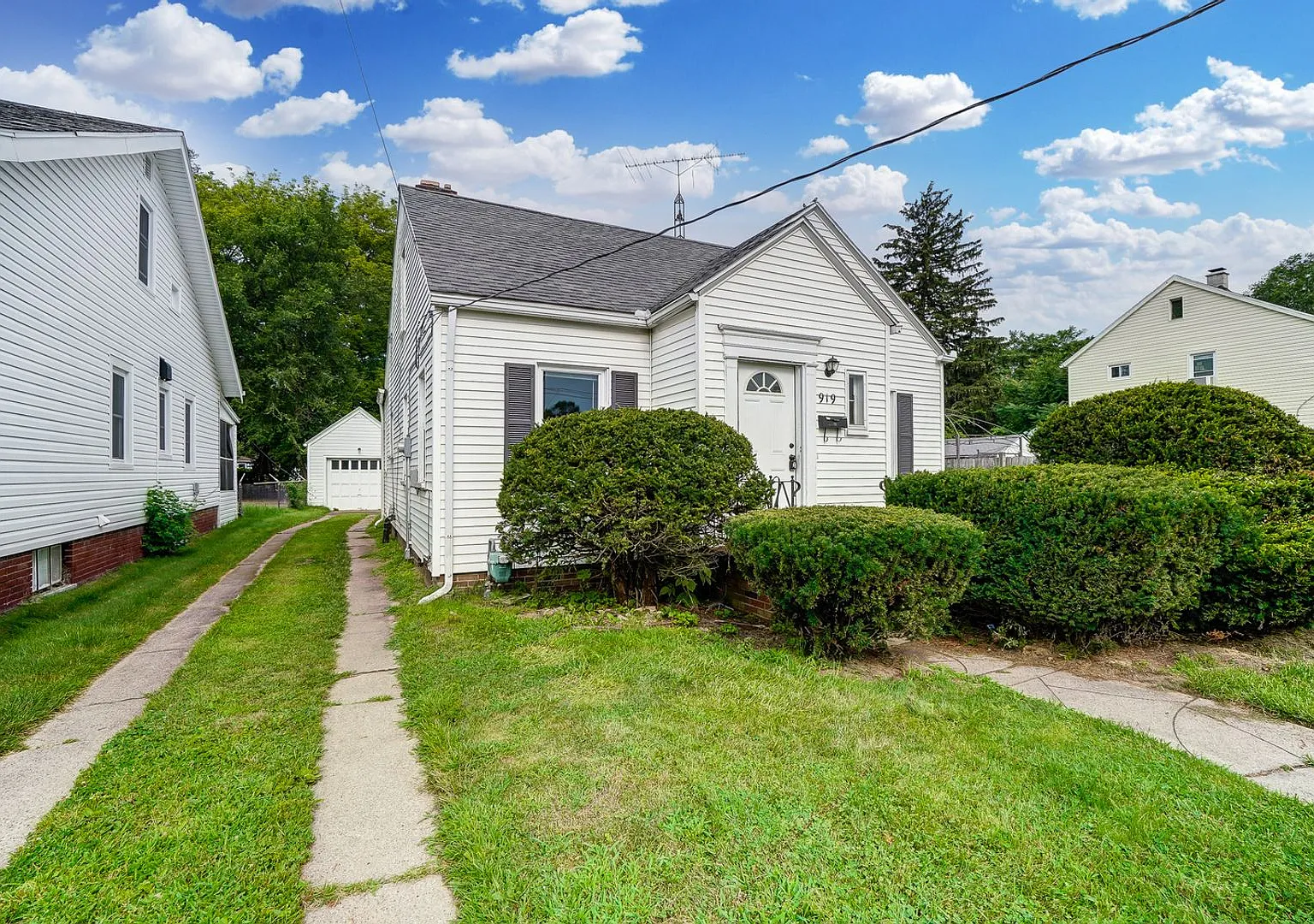 919 Brookley Blvd — Photo 3