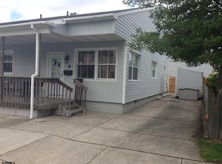 7 N Washington Ave, Ventnor City, NJ 08406