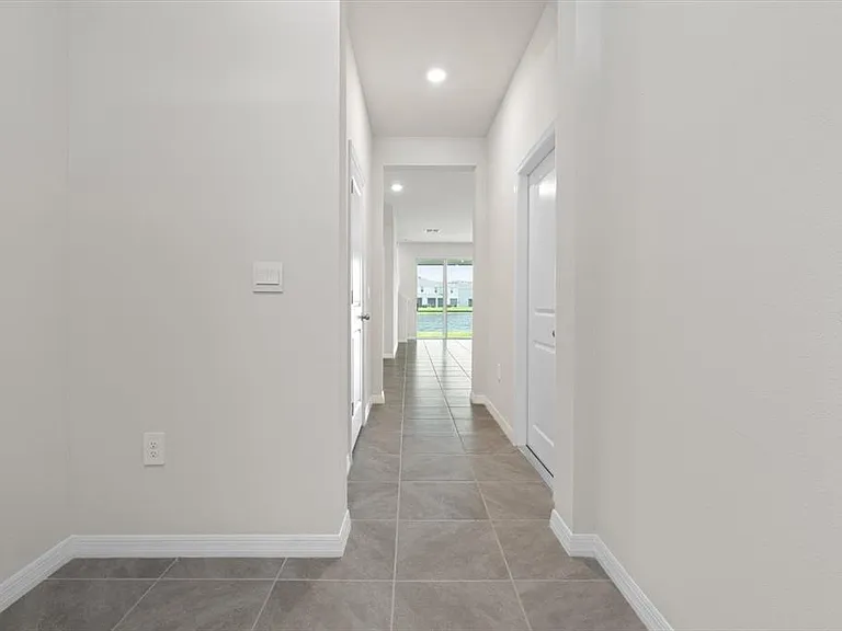 17709 Crescent Moon Loop — Photo 3