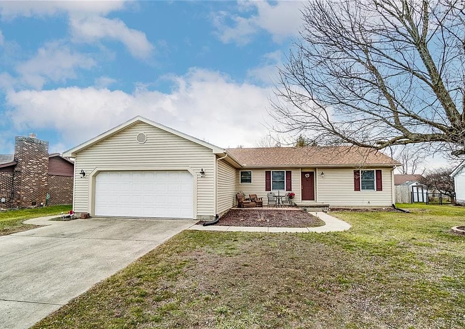 1st image of 715 Wisteria Dr