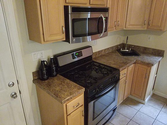 5th image of 511 Amelia St