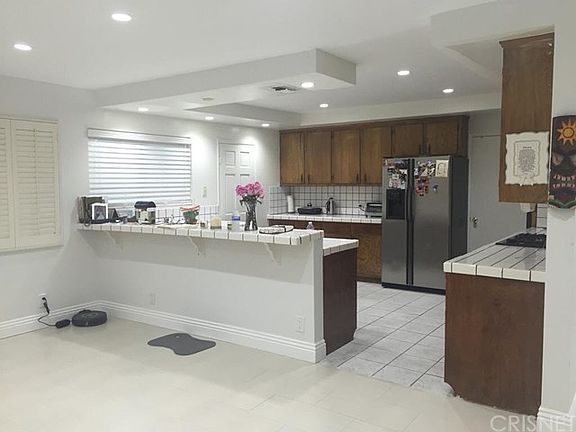 5th image of 22621 Friar St