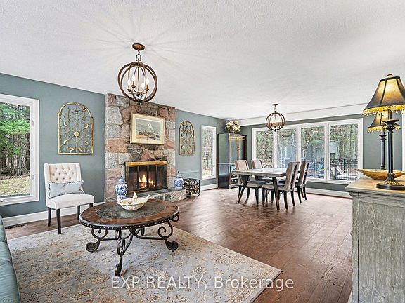 5th image of 2844 Old Almonte Rd