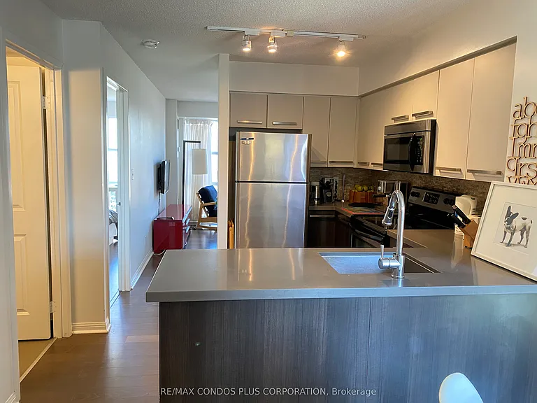 11 Saint Joseph St #1411 — Photo 4