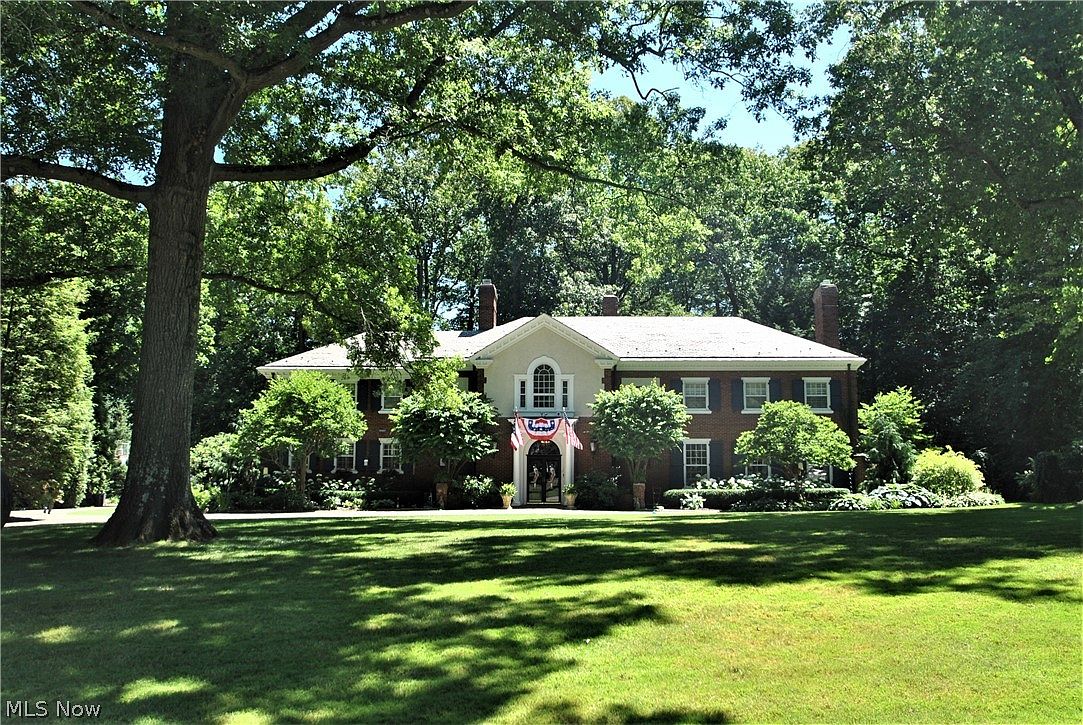 1984 Stockbridge Rd, Akron, OH 44313 Zillow