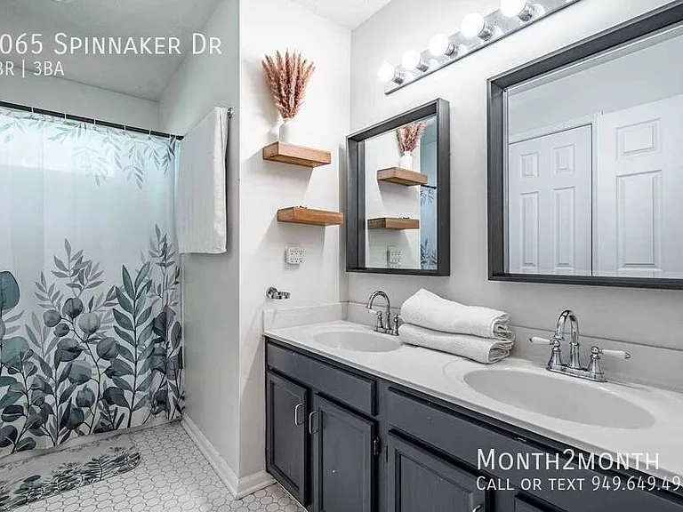 4065 Spinnaker Dr — Photo 25