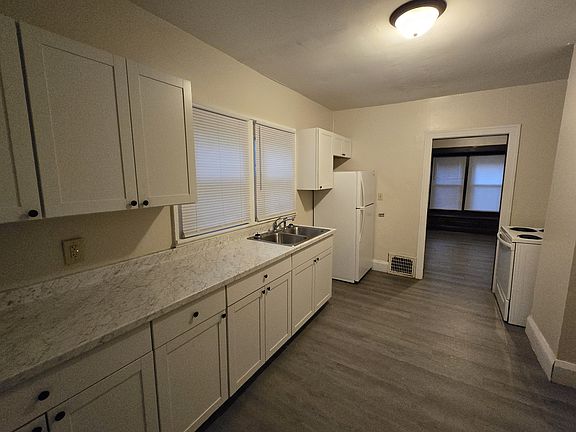 4th image of 550 Freeman St NW #552
