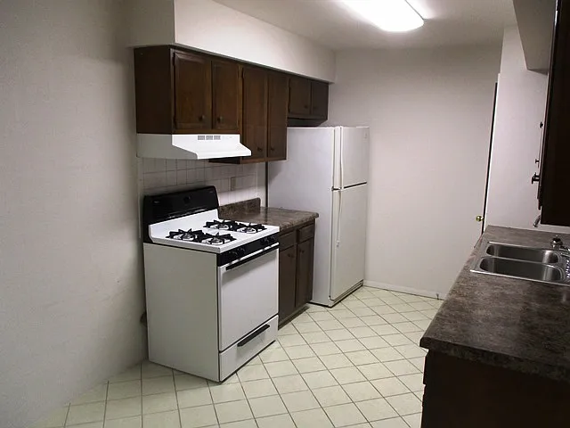 203 S Regency Dr #2A — Photo 3