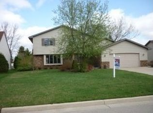 2326 W Cortland Dr, Appleton, WI 54914