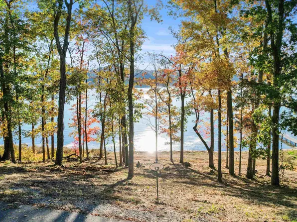 572 Reserve Dr #13, Guntersville, AL 35976
