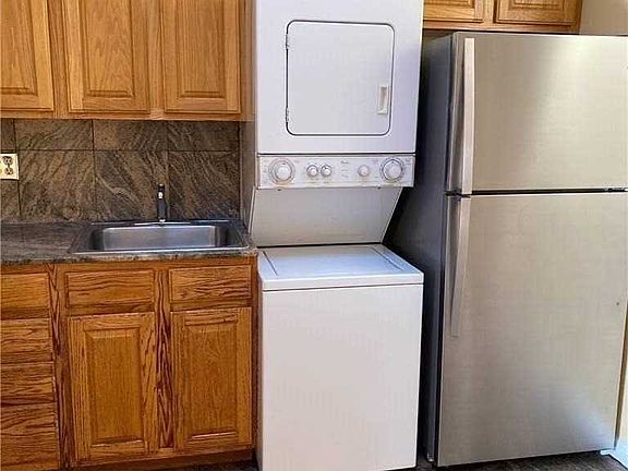 3rd image of 36-05 166th St Floor 2
