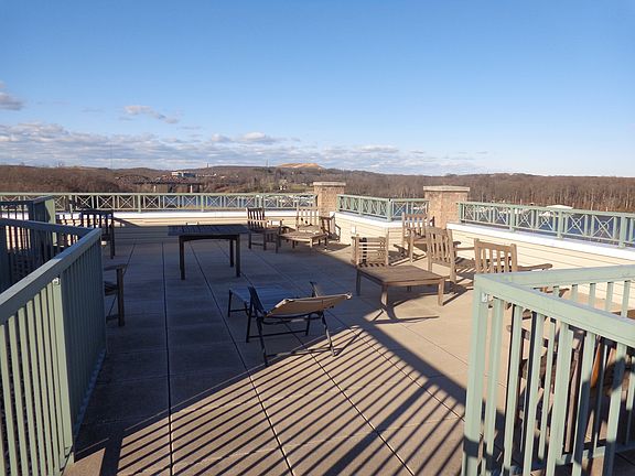 Roof Top Patio over looking Occoquan River