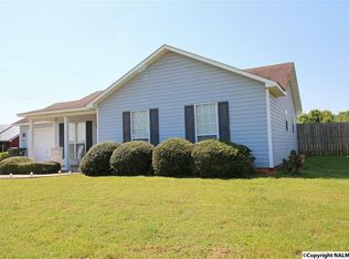 1504 Ready Section Rd, Hazel Green, AL 35750