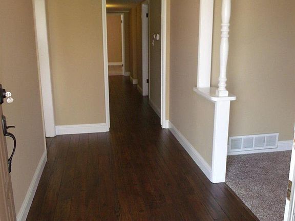 4th image of 1055 Williams Ct