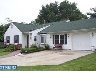 5 Berkshire Ct, Westampton, NJ 08060