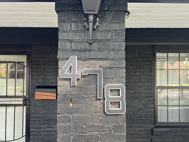 478 Josephine St — Photo 2