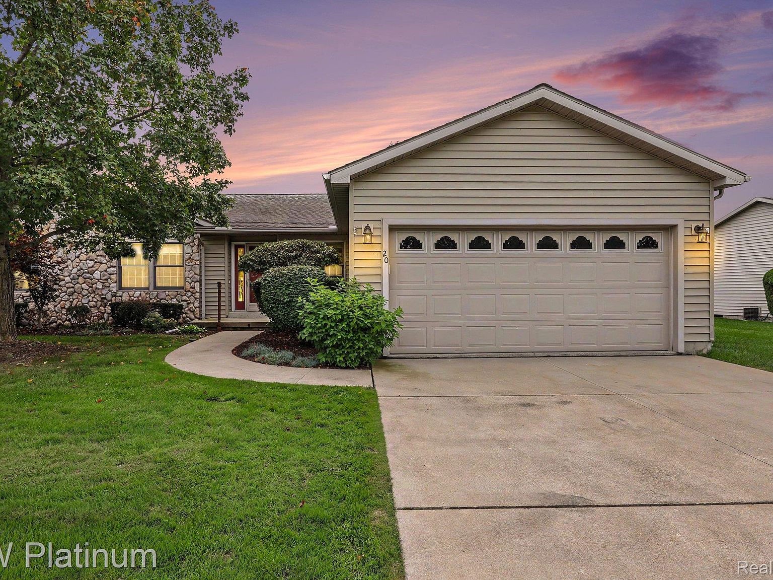 3930 River Rd Unit 20, East China, MI 48054