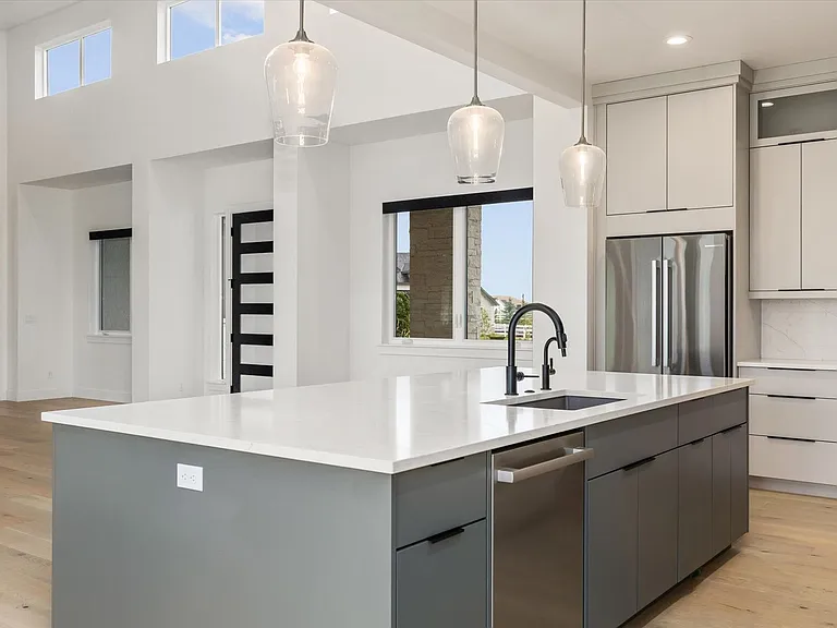 7786 W Diamond Lake Dr — Photo 15