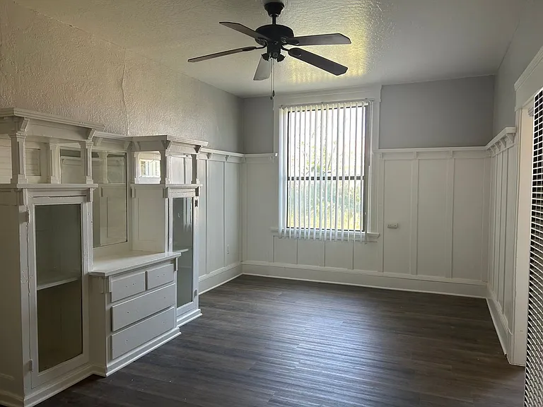 1330 Huntoon St — Photo 4