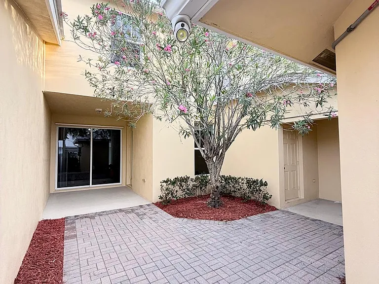 10472 SW Ashlyn Way — Photo 19