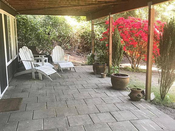 3rd image of 4117 S Alder Ave