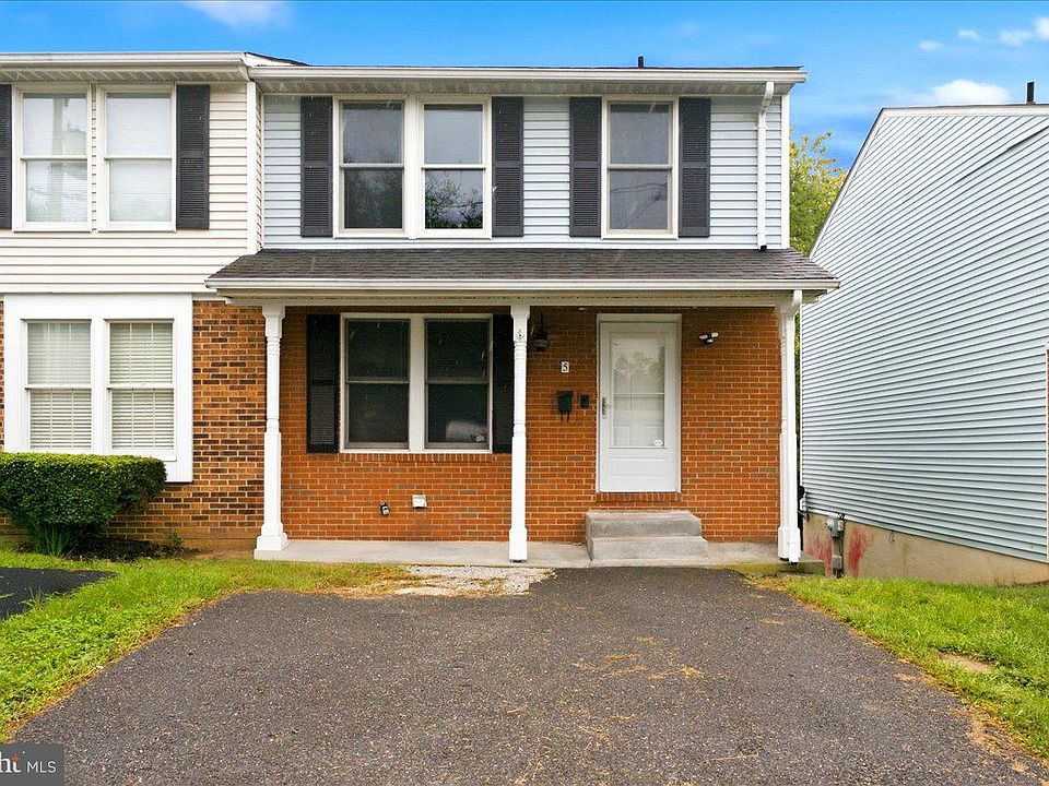 1st image of 5 E Hart St