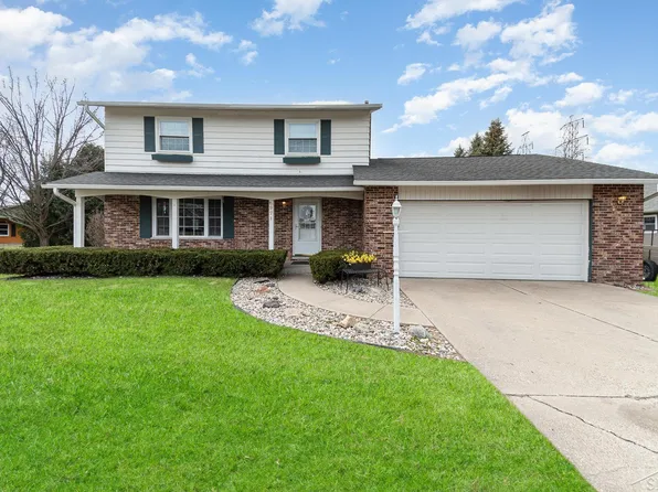 971 Cecelia Dr, Essexville, MI 48732