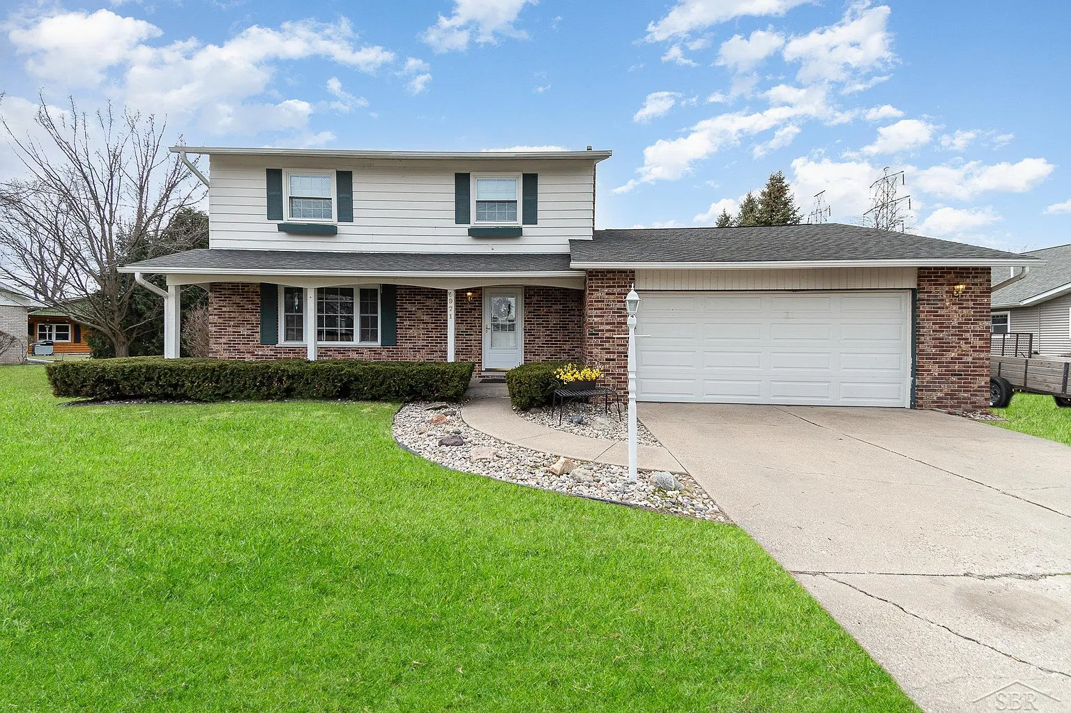 971 Cecelia Dr photo 1
