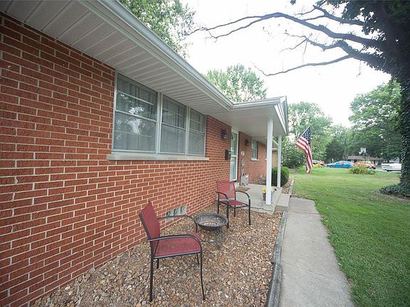 5th image of 317 N Grant Dr
