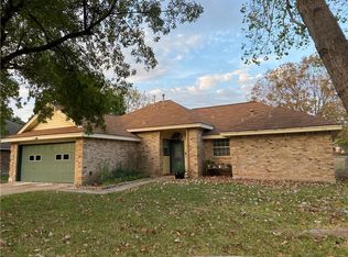 902 Brookhollow Dr, Pflugerville, TX 78660